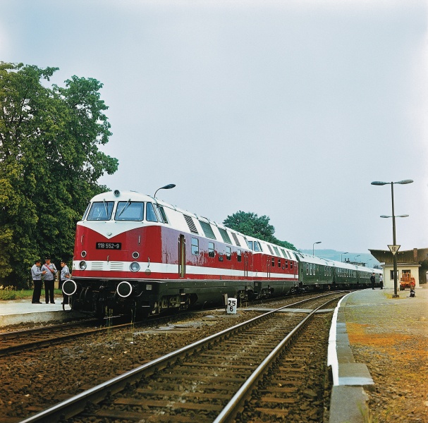 Diesel locomotive 118 552-9<br /><a href='images/pictures/Roco/Roco-73888.jpg' target='_blank'>Full size image</a>